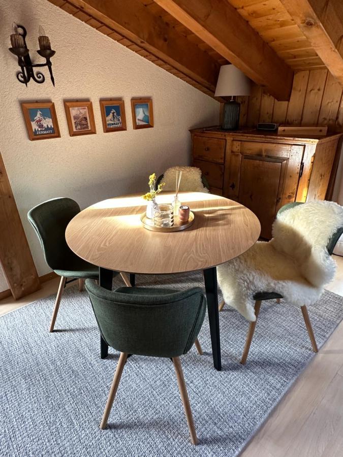 Dachwohnung Mit Charme Im Haus Luchre, Zermatt Exteriör bild