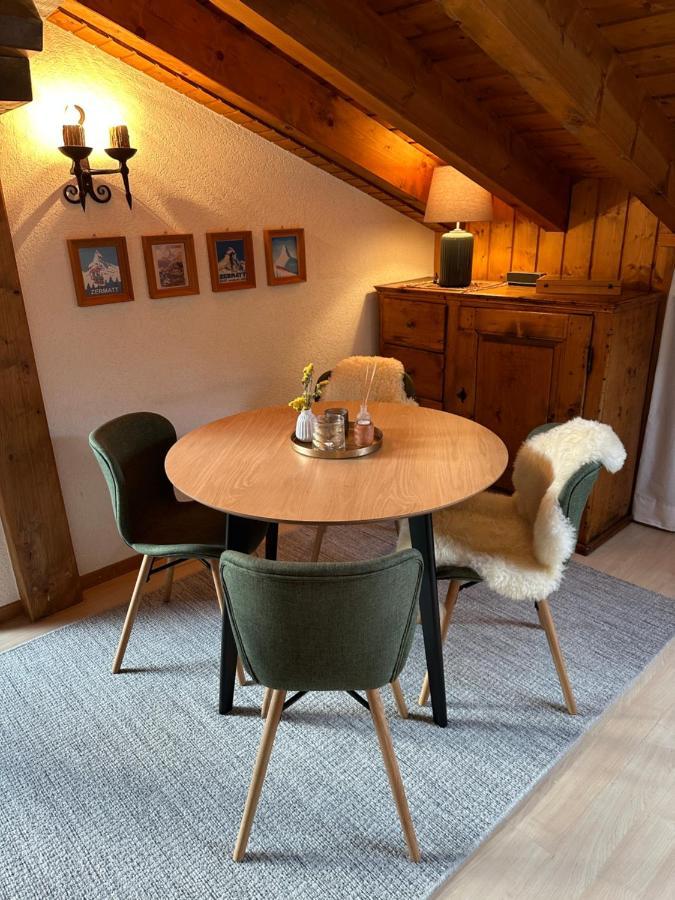 Dachwohnung Mit Charme Im Haus Luchre, Zermatt Exteriör bild